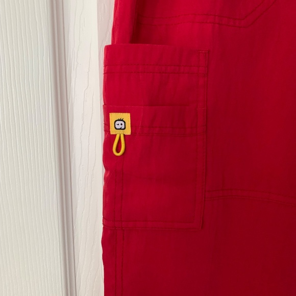 WonderWink women’s scrubs - Picture 6 of 10